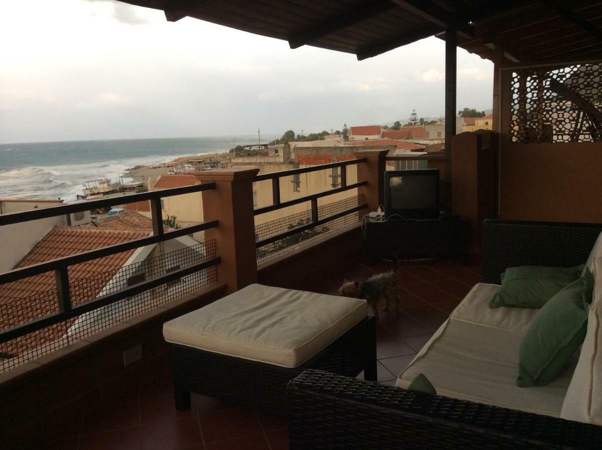 Villa Serena Messina Eksteriør billede